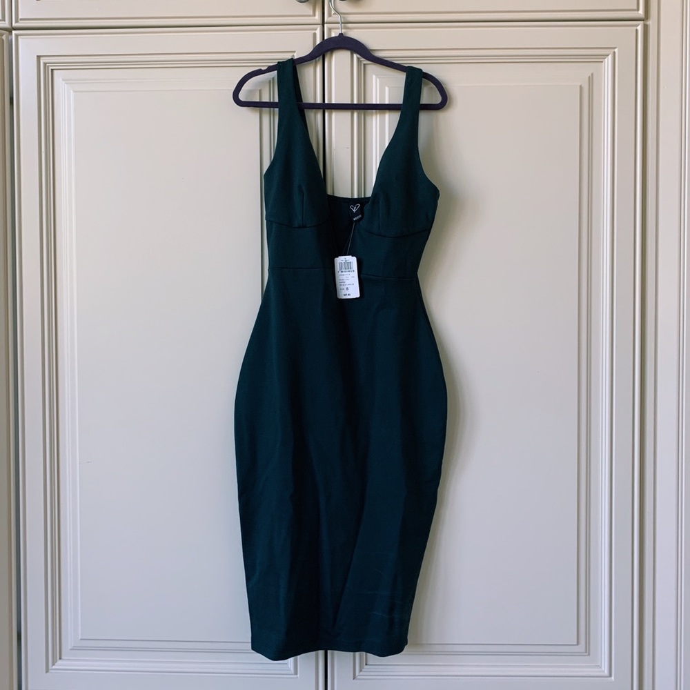 Forest green v-nick Windsor dress